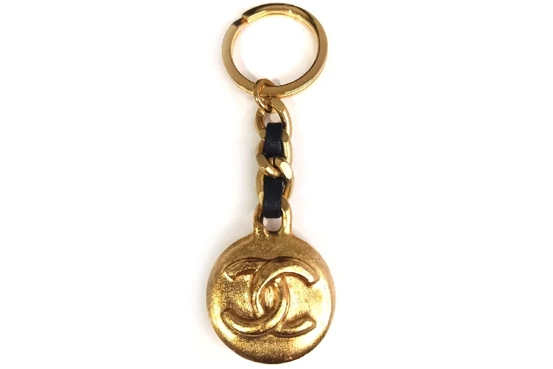 CHANEL VINTAGE GOLD CC LOGO KEY CHAIN, NO BOX