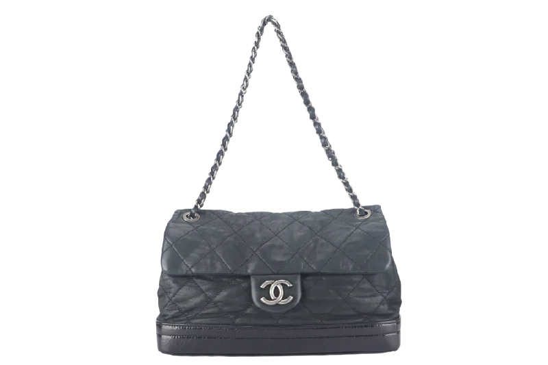 CHANEL VIP FLAP BAG (1514xxxx) BLACK IRIDESCENT CALFSKIN RUTHENIUM HARDWARE WITH DUST COVER