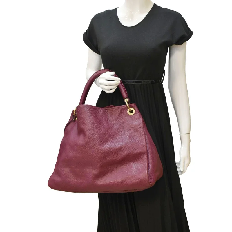 LOUIS VUITTON Artsy MM Empreinte Leather Hobo Bag Raisin